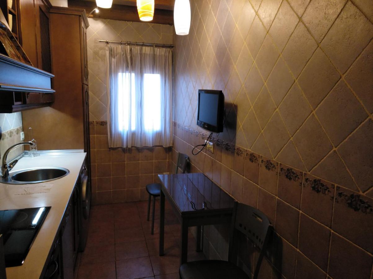 Apartamentos La Casa Del Grial Toledo Eksteriør bilde